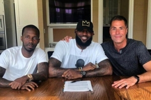 NBA篮网vs雄鹿_NBA篮网vs雄鹿在线观看_免费看直播